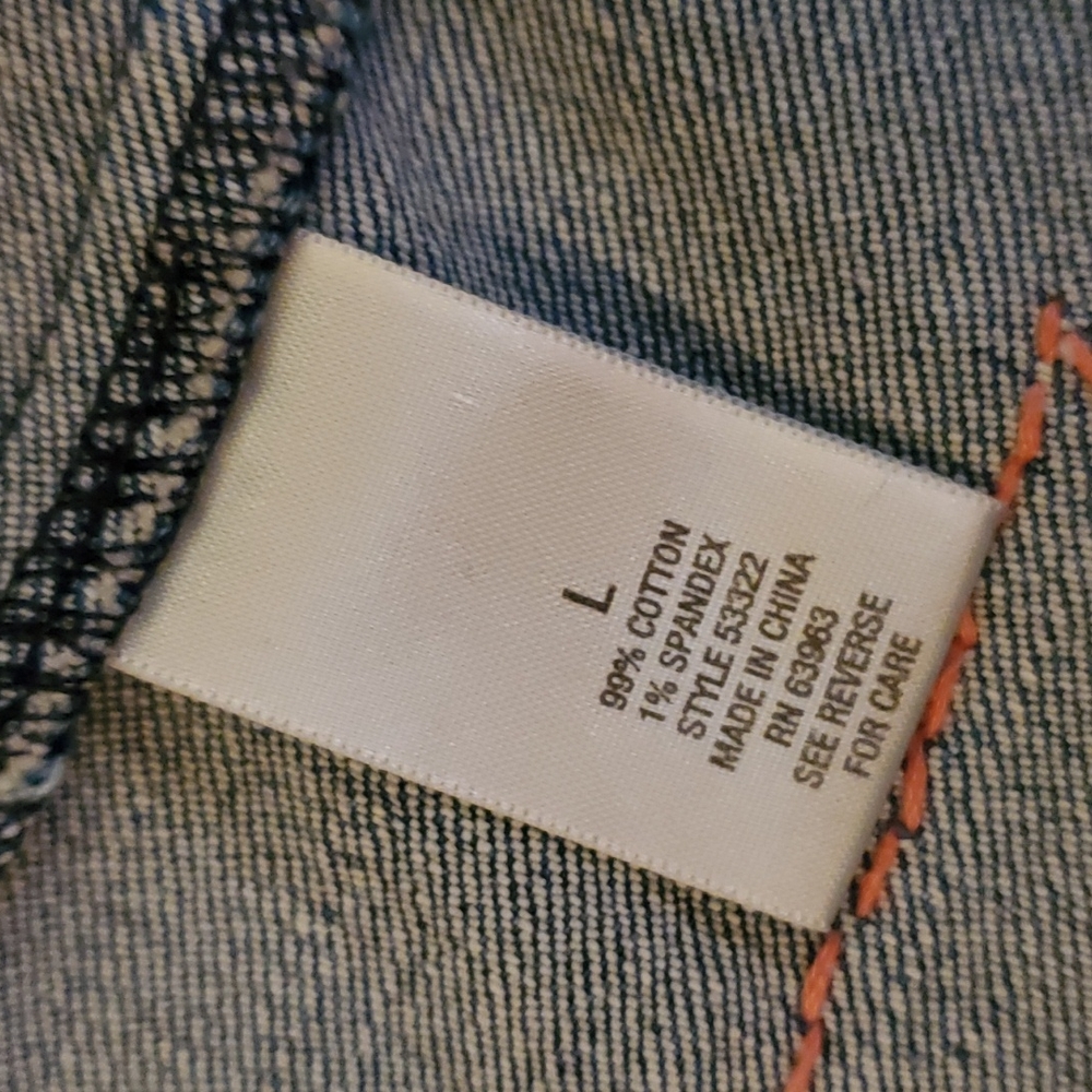 Custom patch denim vest - Picture 10 of 13